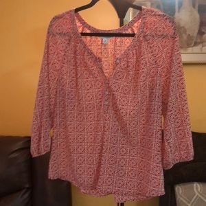 🍎 Croft&Barrow Blouse w bottoms on front 🍎